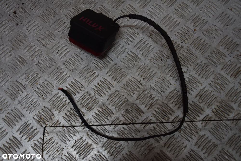 TOYOTA 4RUNNER HILUX LAMPA PRZECIWMGIELNA - 2