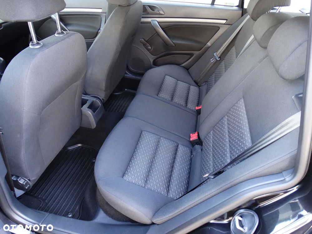 Skoda Octavia 1.6 TDI Active - 11