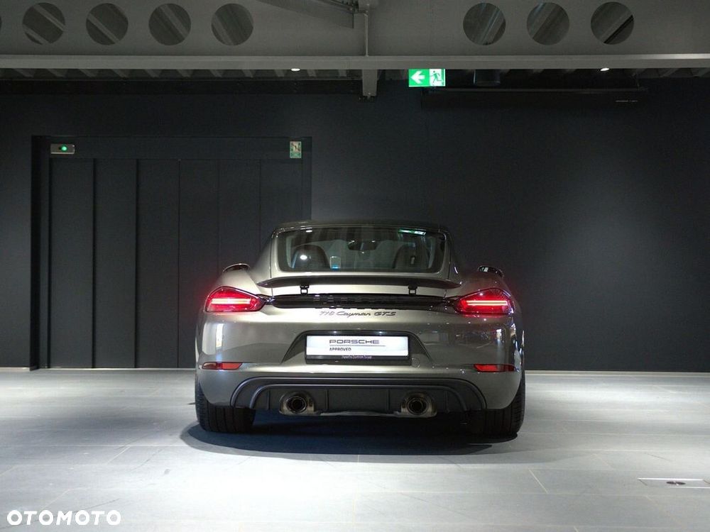 Porsche 718 Cayman - 4