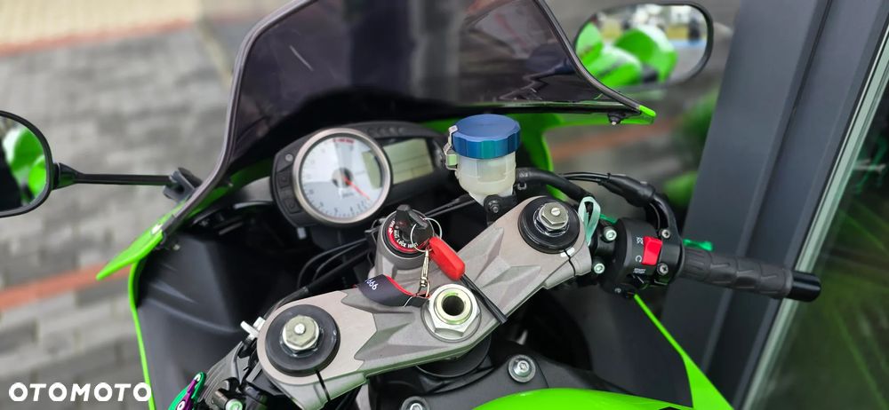 Kawasaki ZX - 37
