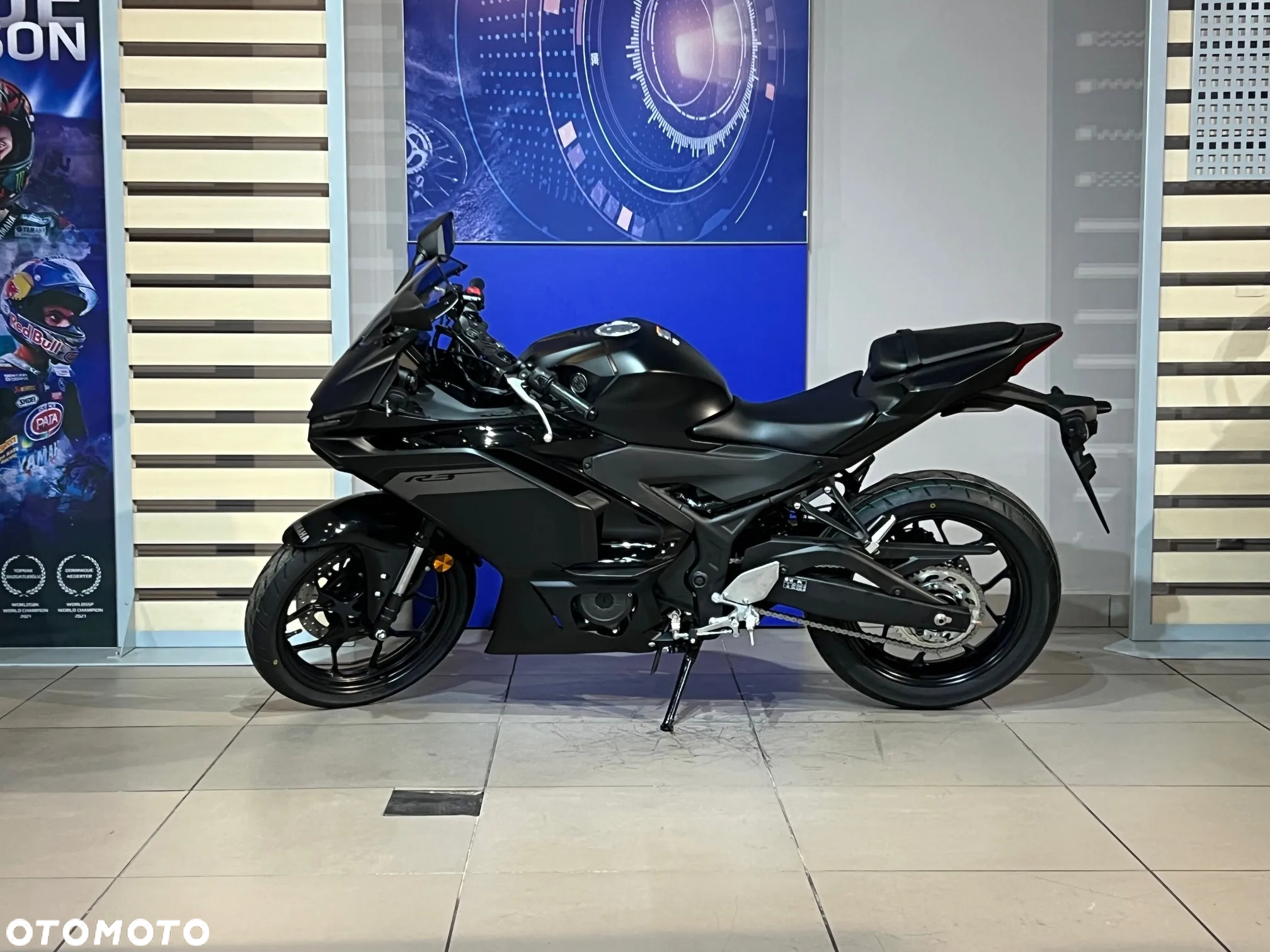 Yamaha R3 - 2