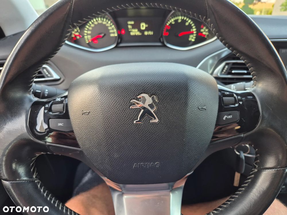 Peugeot 308 HDi FAP 92 Active - 11