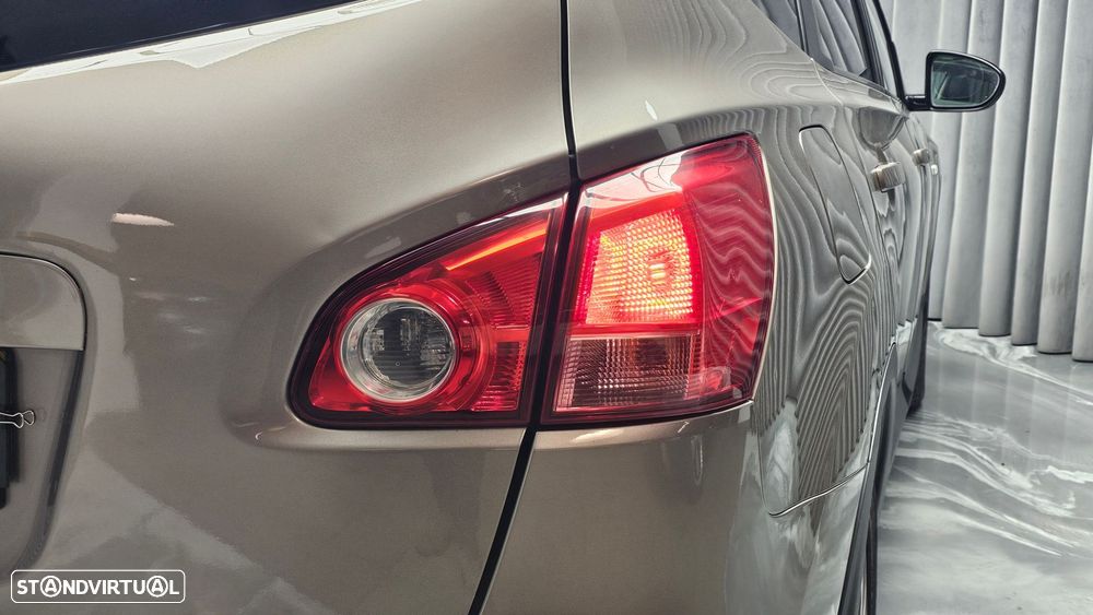 Nissan Qashqai +2 - 33