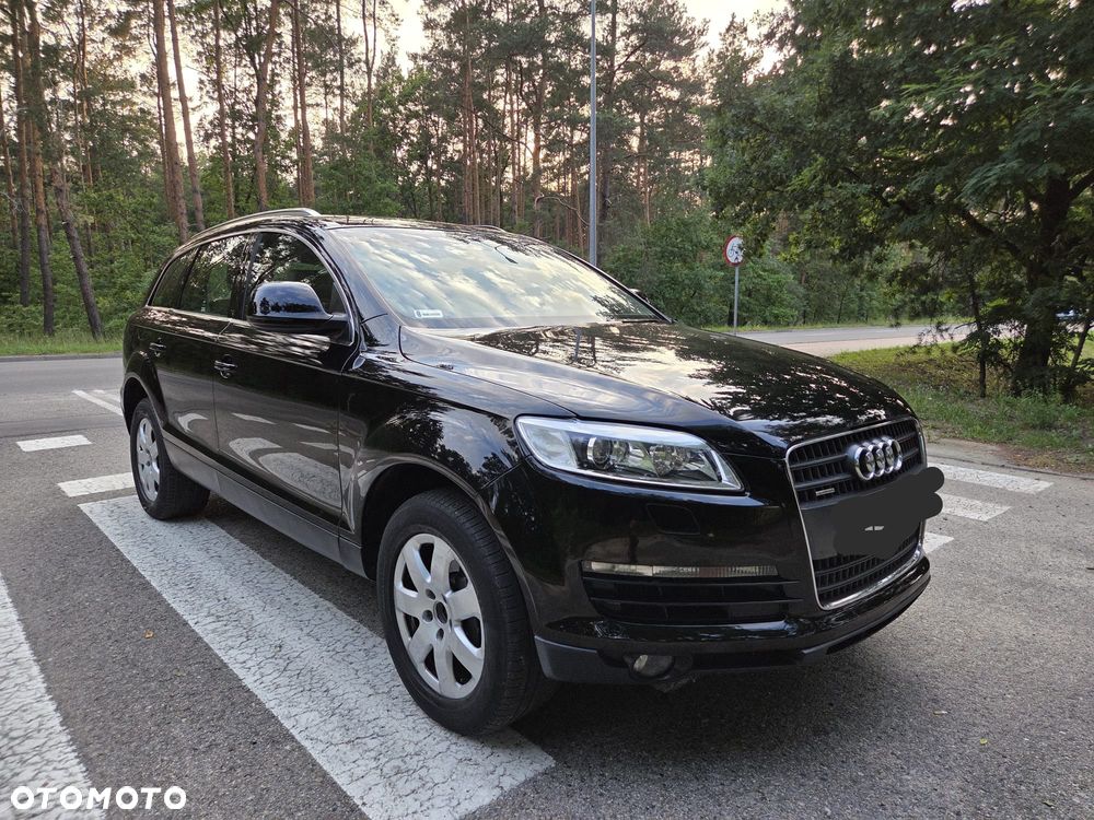 Audi Q7 - 1