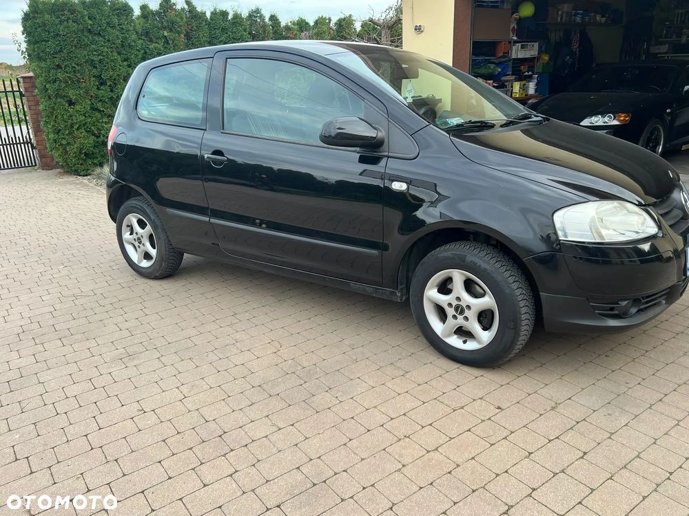 Volkswagen Fox 2005 photo 2