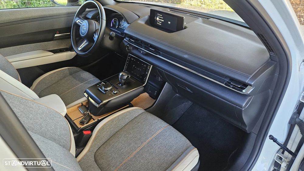 Mazda MX-30 e-SKYACTIV Advantage+Modern Confidence - 31