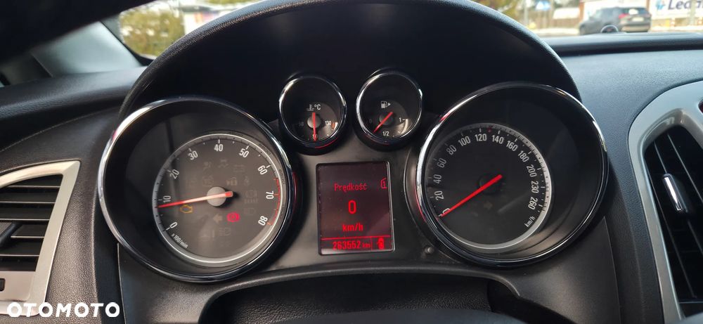 Opel Astra 1.4 Turbo Edition - 25