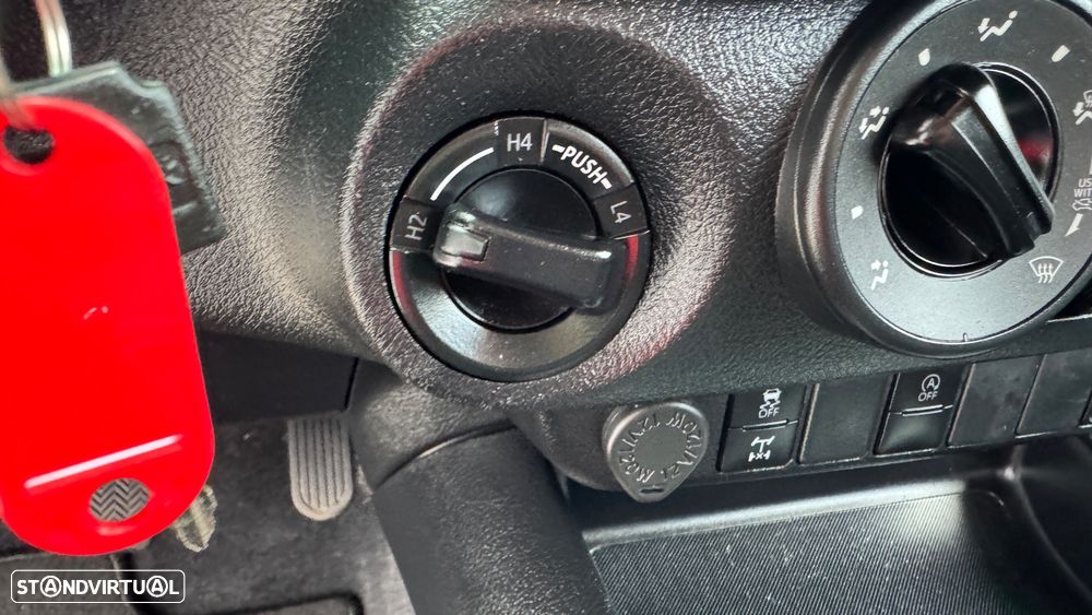 Toyota Hilux 2.4 D-4D 4WD Trial - 28
