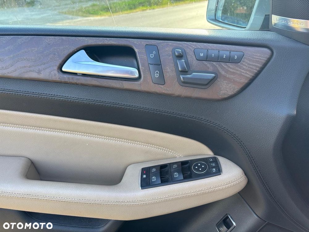 Mercedes-Benz ML 350 BlueTEC 4-Matic - 11