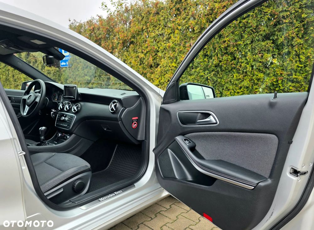Mercedes-Benz Klasa A 200 (BlueEFFICIENCY) Style - 21