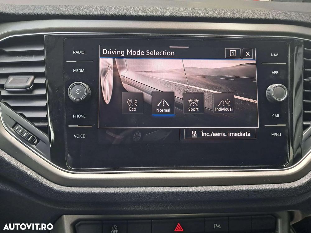 Volkswagen T-Roc 2.0 TDI 4Mot DSG Design - 17