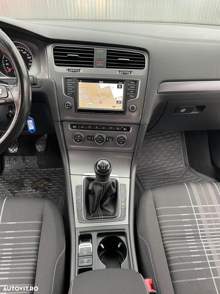 Volkswagen Golf 1.6 TDI BlueMotion Technology Lounge - 8