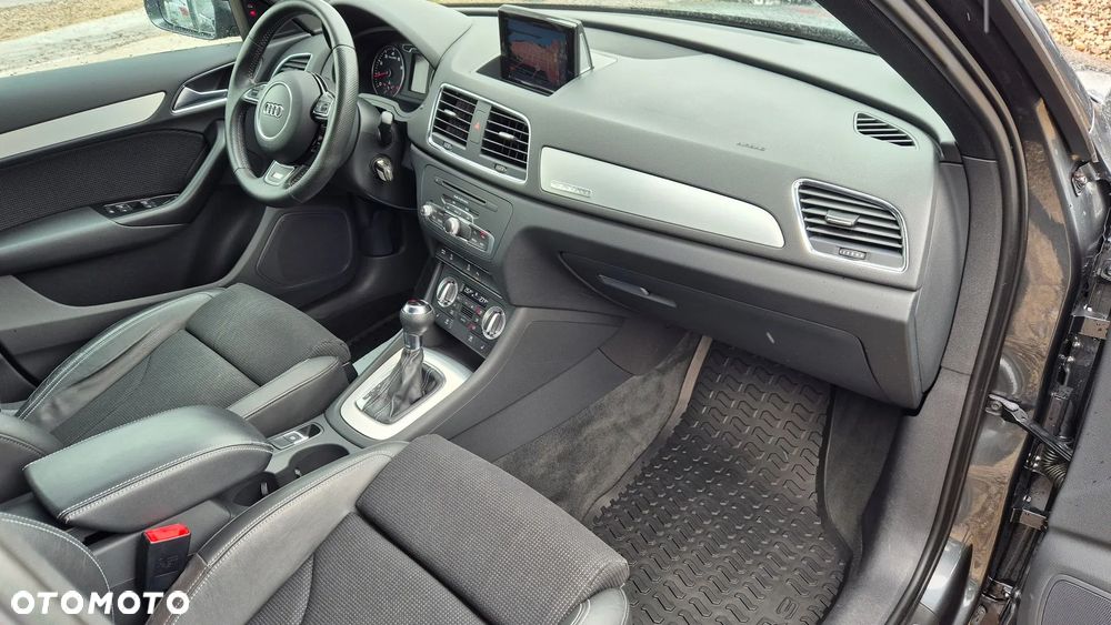 Audi Q3 2.0 TFSI Quattro S tronic - 14