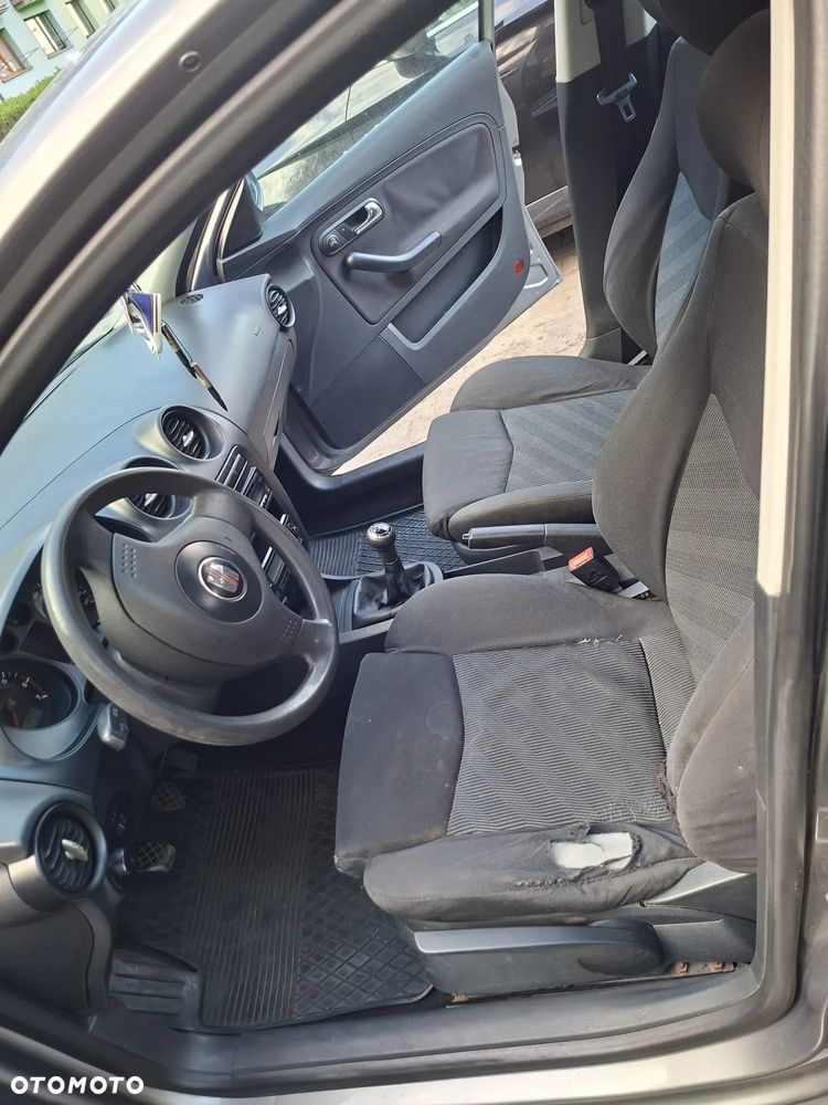 Seat Ibiza 1.4 16V Reference - 10