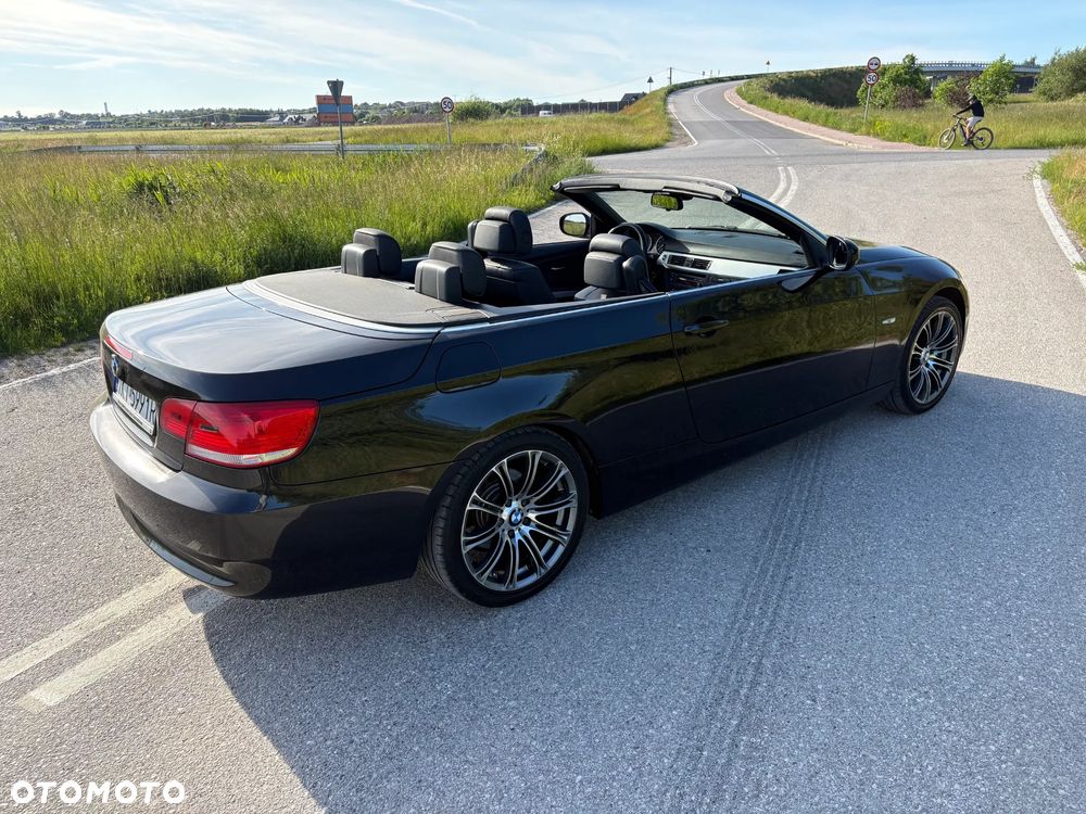 BMW Seria 3 320i - 8