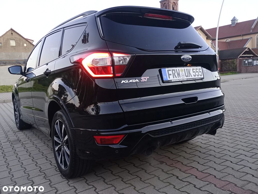 Ford Kuga 1.5 EcoBoost 2x4 ST-Line - 7