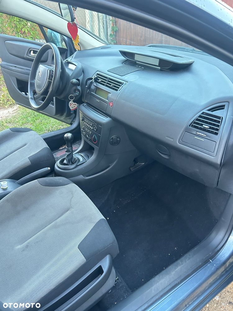 Citroën C4 1.6 16V Magic - 6