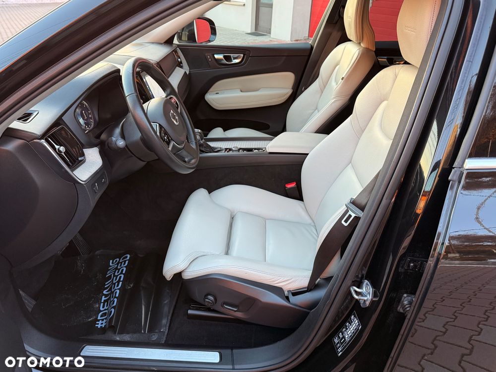 Volvo XC 60 D4 Inscription - 22