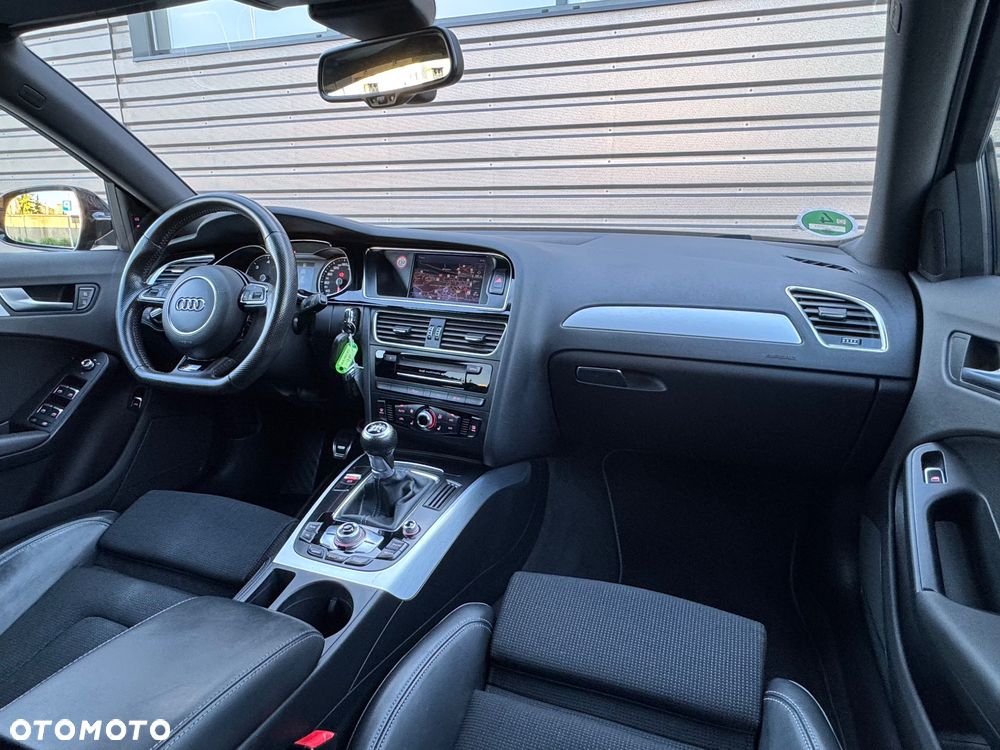 Audi A4 Avant 2.0 TDI DPF S line Sportpaket - 7