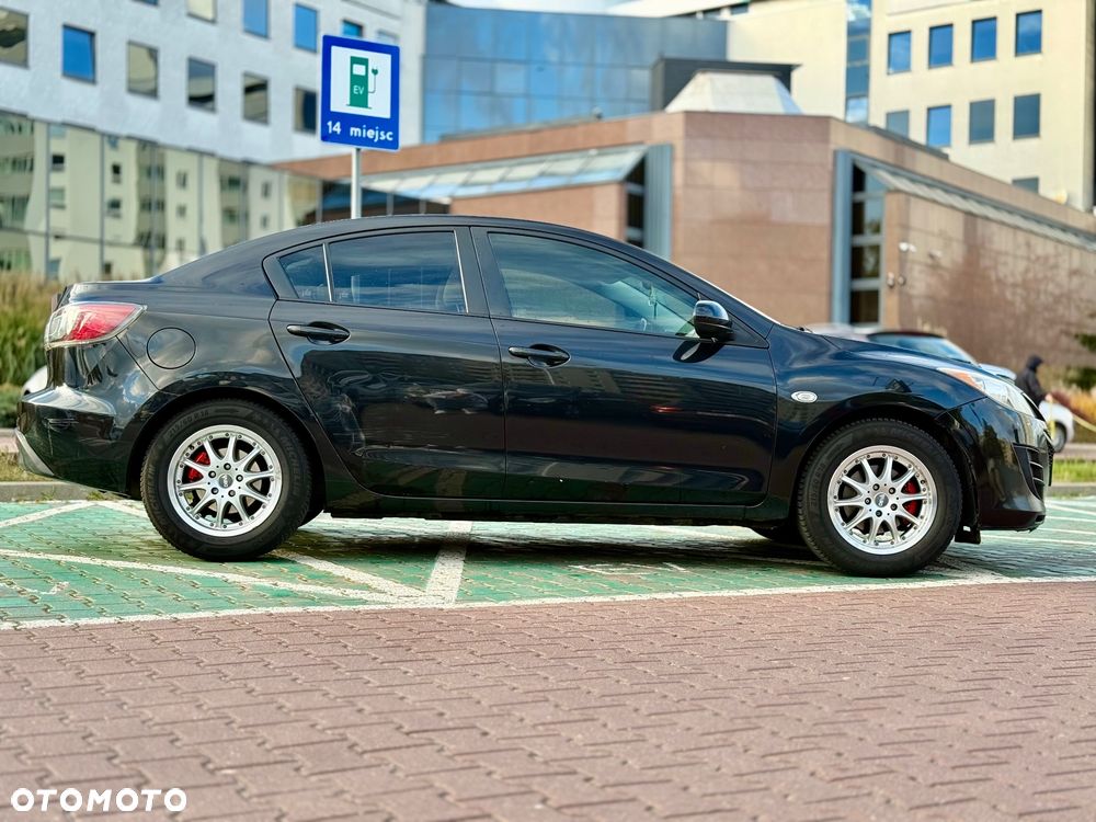 Mazda 3 2.0 Exclusive + - 2