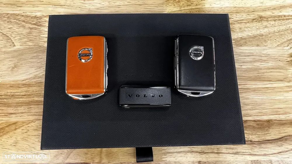 Volvo XC 60 2.0 T6 PHEV Inscription Expression AWD - 9