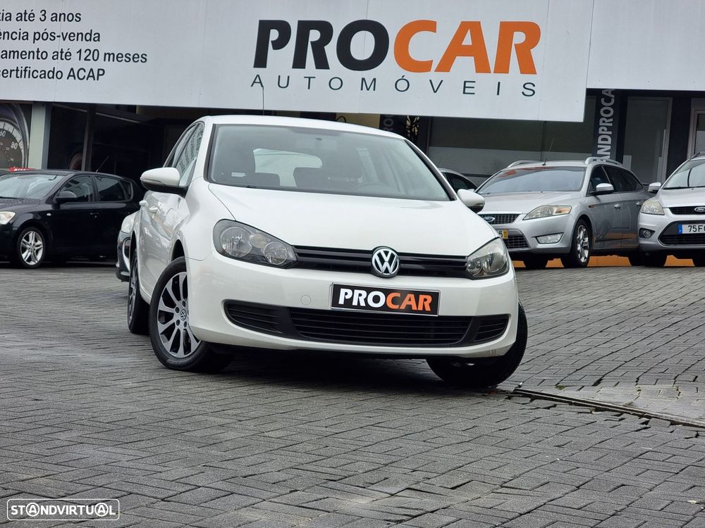 VW Golf 1.6 TDi Confortline DSG - 28