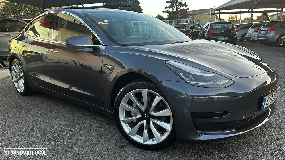 Tesla Model 3 Standard Range Plus RWD - 2