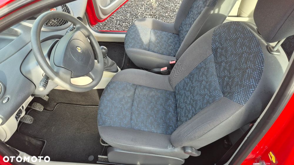 Renault Twingo 1.2 8V Access - 20