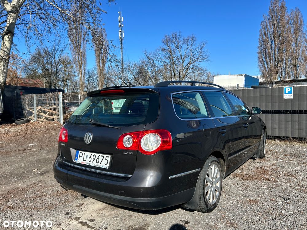Volkswagen Passat 2.0 TDI DPF Comfortline DSG - 13