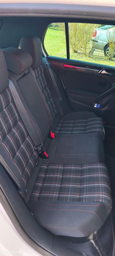 Volkswagen Golf 2.0 GTI - 19