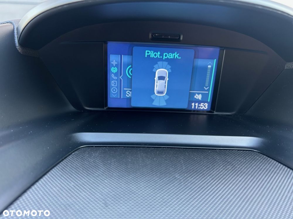 Ford Kuga - 19