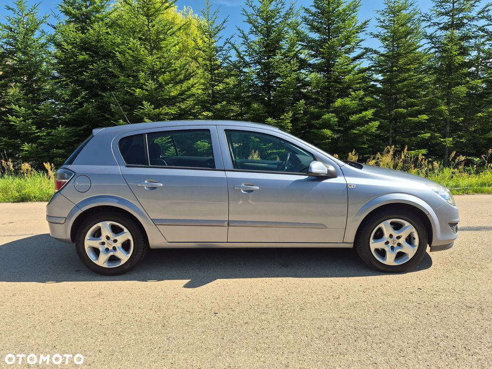 Opel Astra 1.6 Design Edition - 7