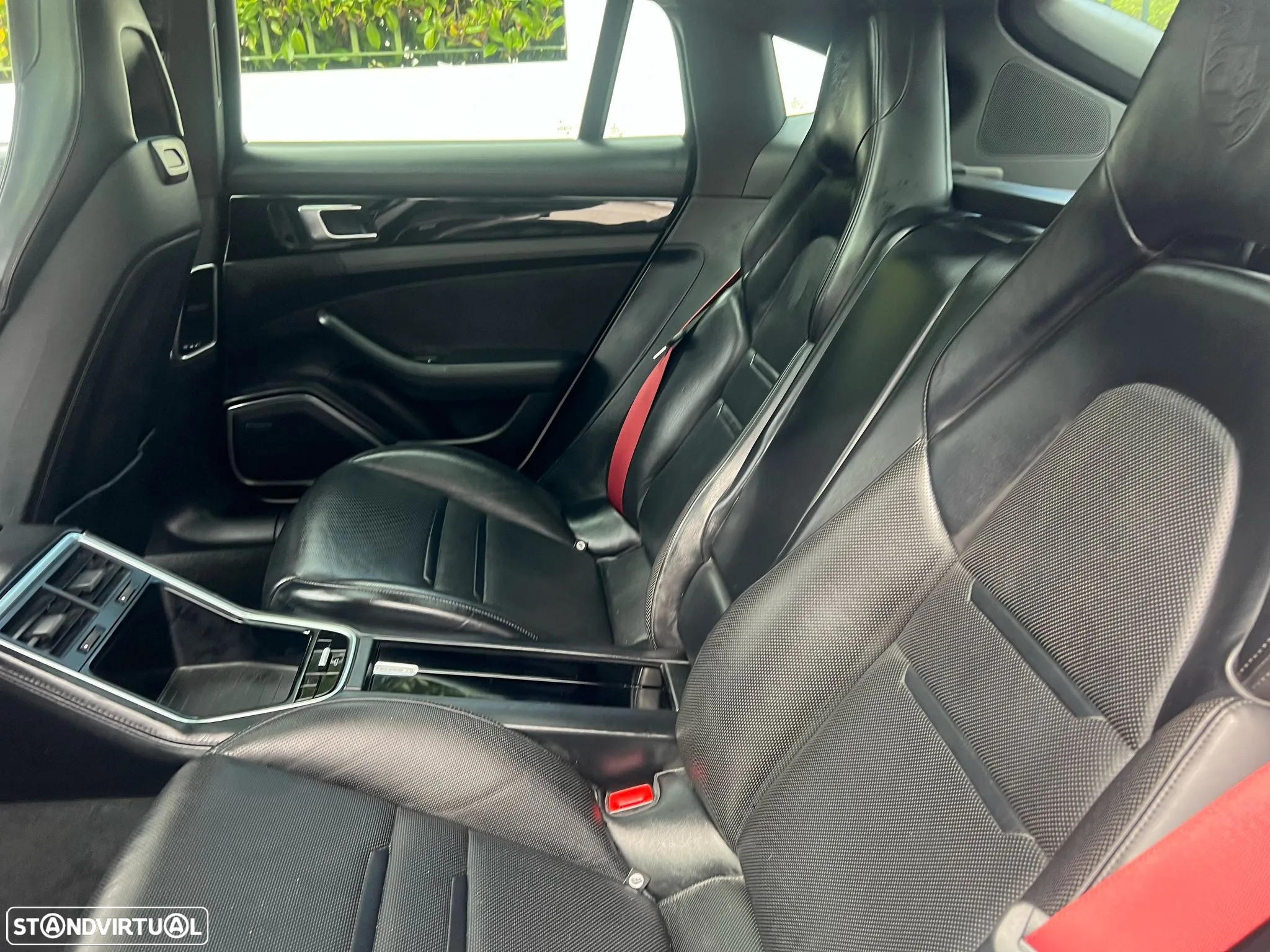 Porsche Panamera 4 E-Hybrid Executive - 13