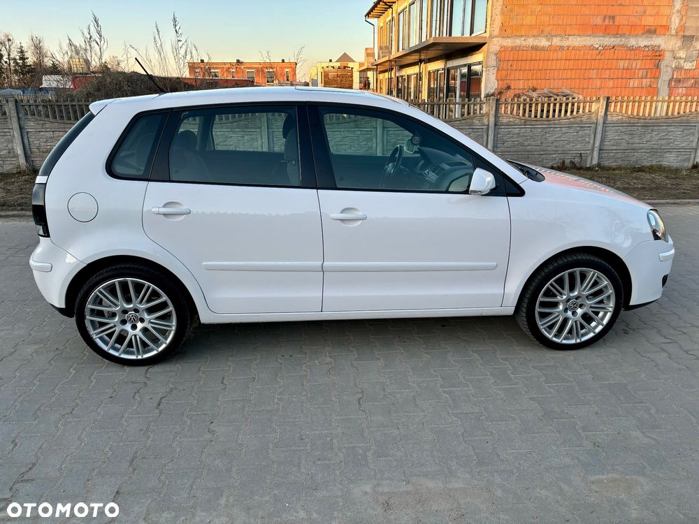 Volkswagen Polo - 13