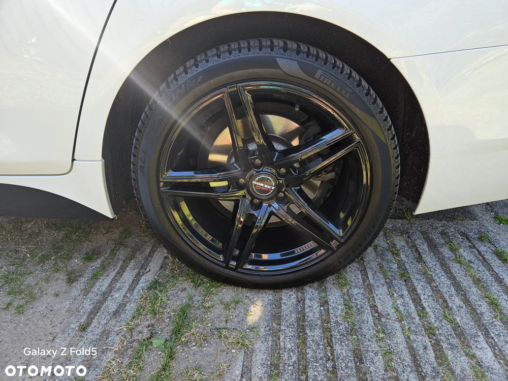 BMW Seria 5 525d xDrive - 9