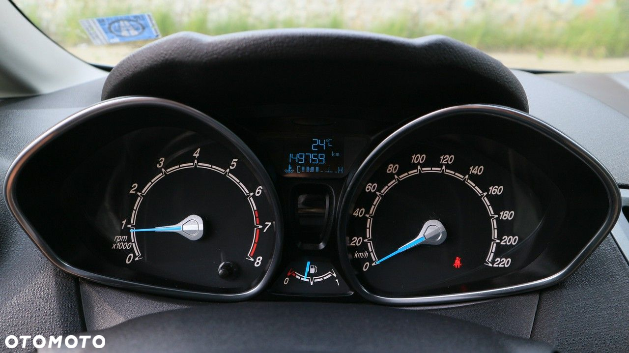 Ford Fiesta 1.25 Celebration - 8