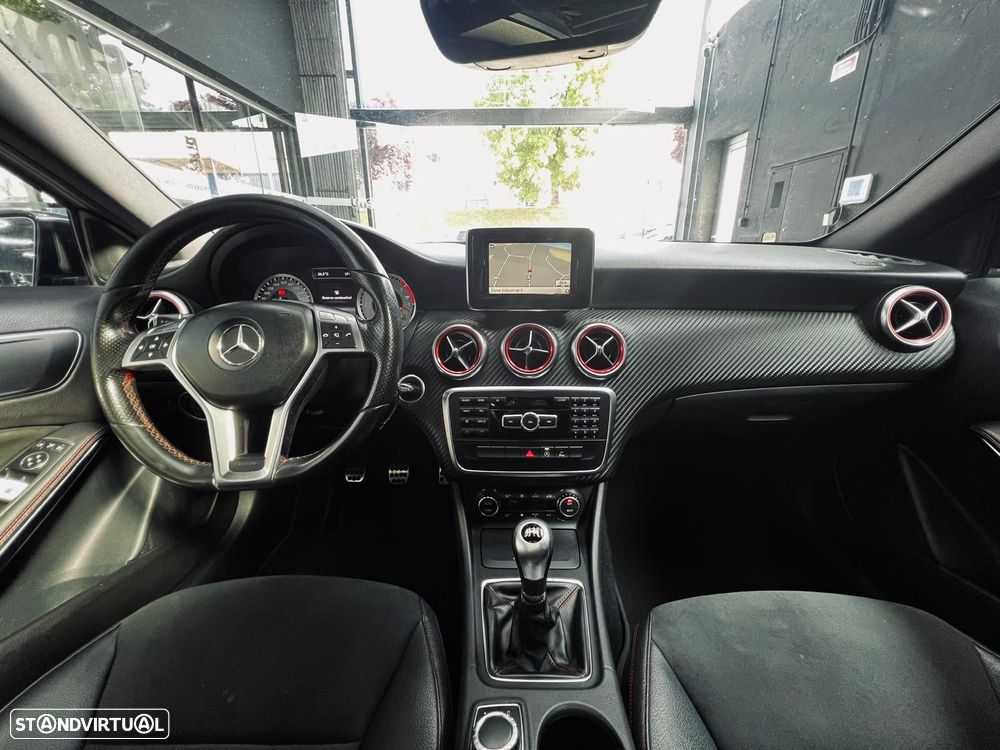 Mercedes-Benz A 180 d AMG Line - 19