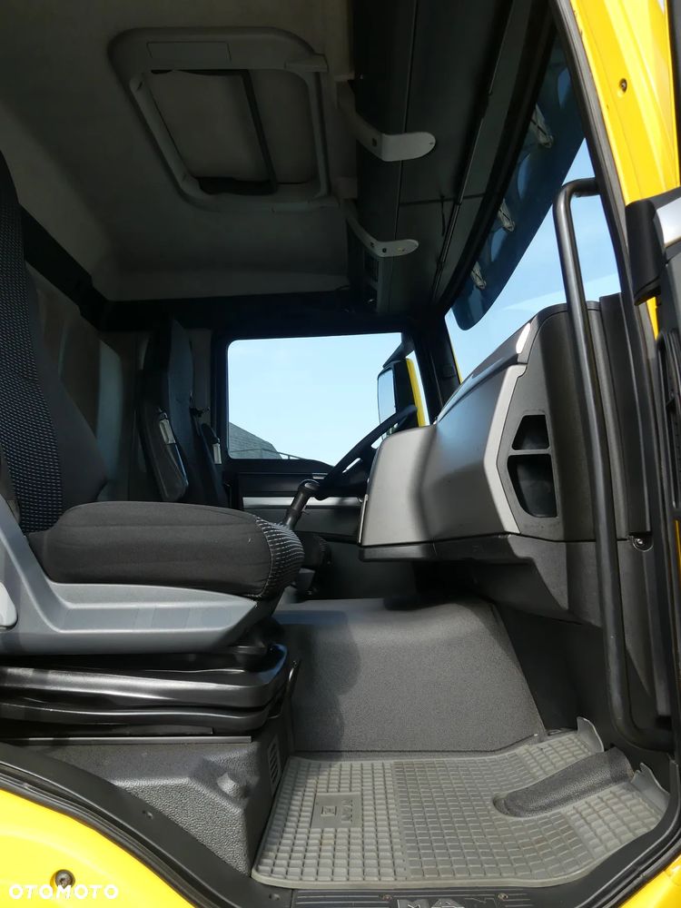 MAN TGS 26.360 / 6x4 / EURO 5 / MANUAL / PALFINGER PK 16001 / - 22