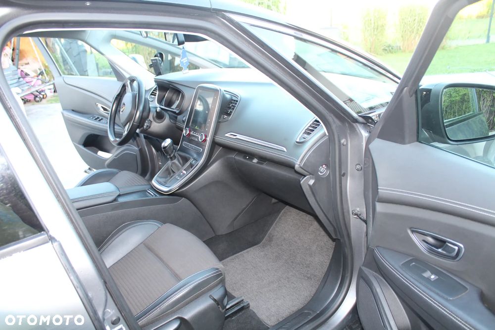 Renault Scenic TCe 140 GPF BUSINESS EDITION - 15