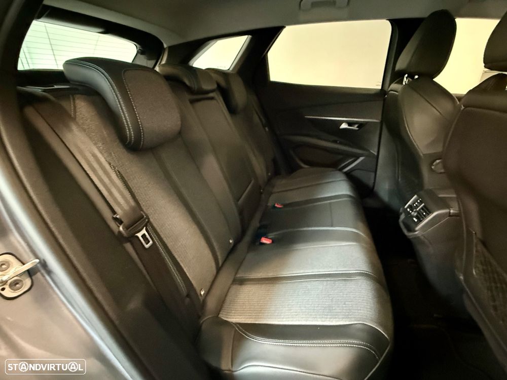 Peugeot 3008 1.6 Hybrid4 Allure Pack e-EAT8 - 9