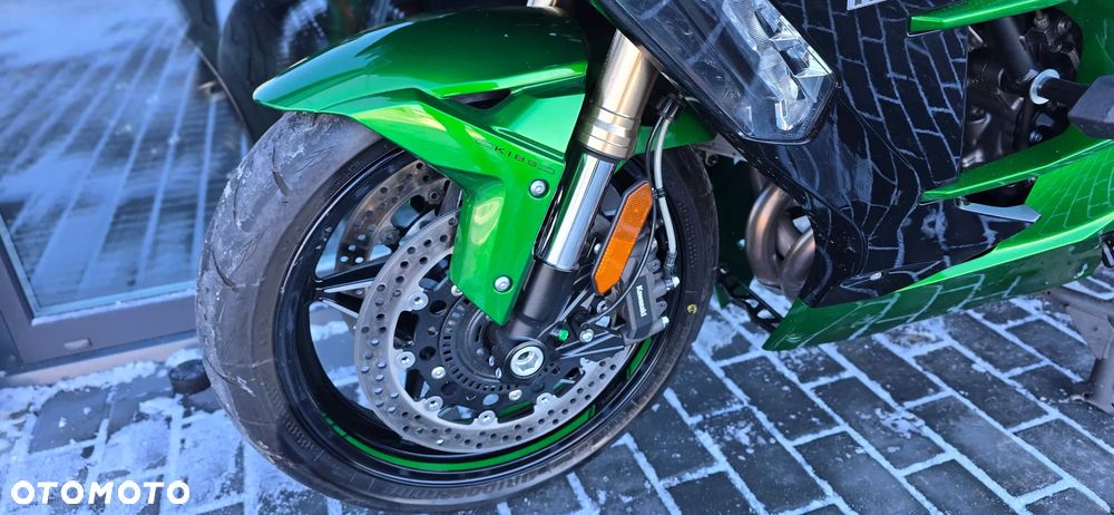 Kawasaki Ninja H2 SX - 28