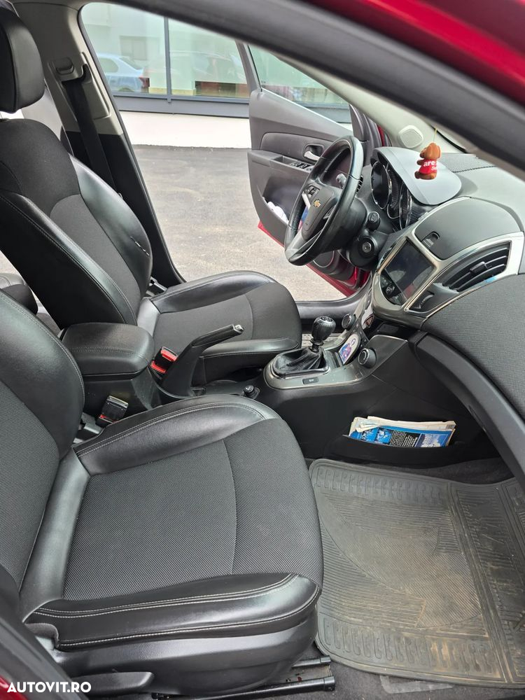 Chevrolet Cruze 1.8 Ecotec LT - 15