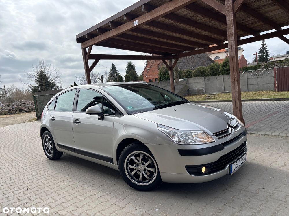 Citroën C4 1.4 16V Style - 32