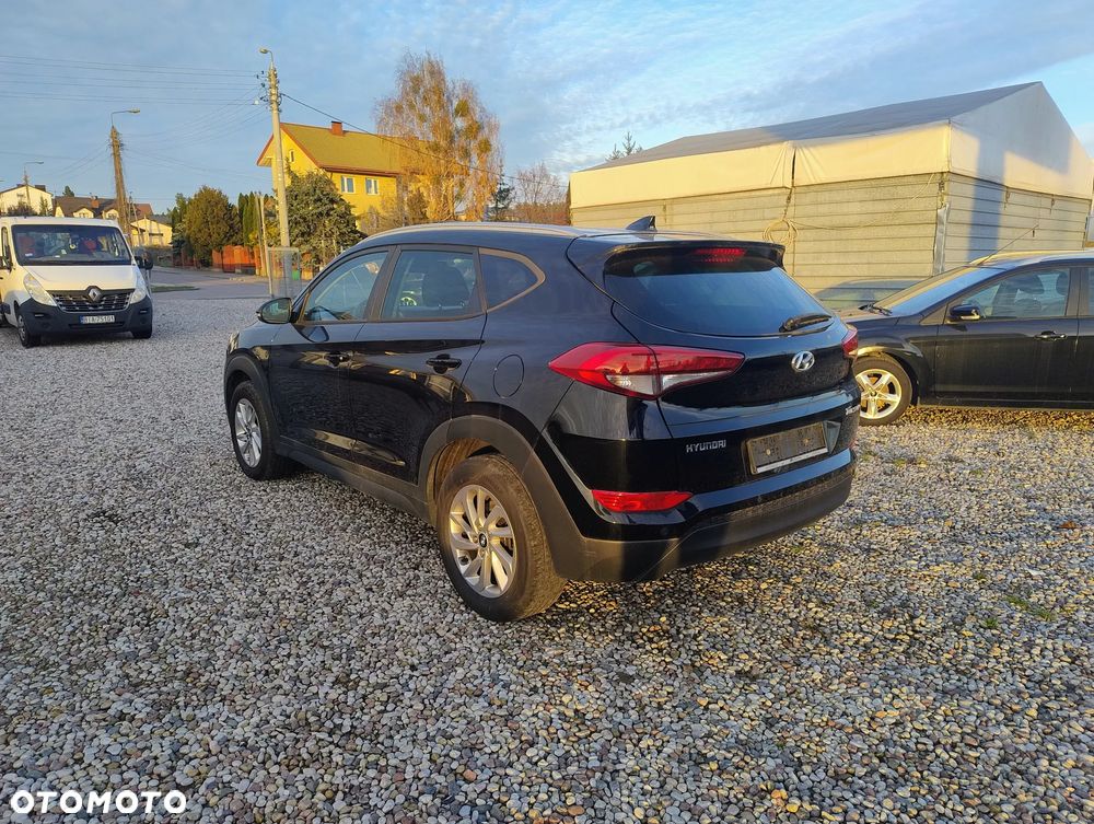 Hyundai Tucson 1.7 CRDI BlueDrive Comfort 2WD - 9