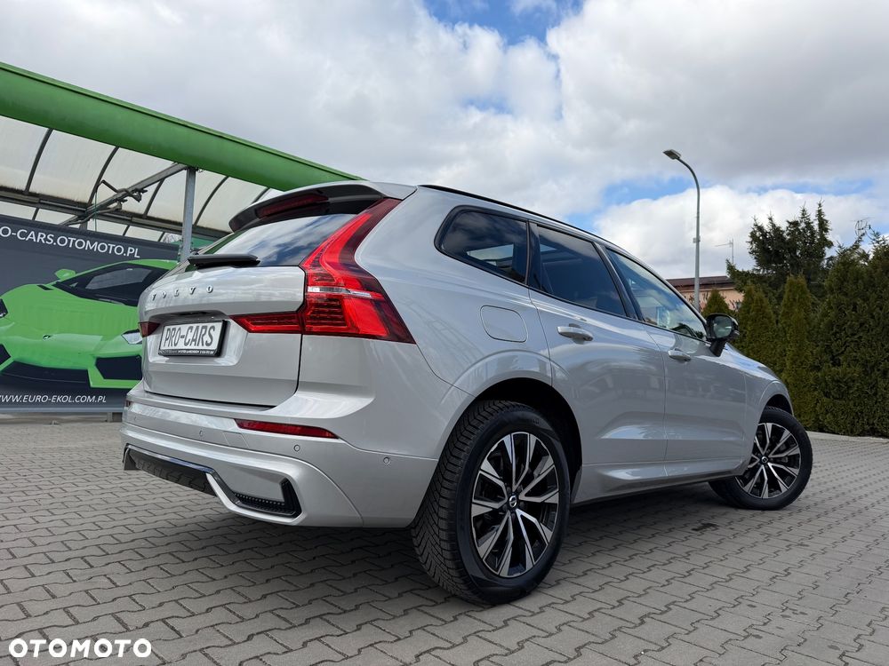 Volvo XC 60 B4 D Plus Dark - 5