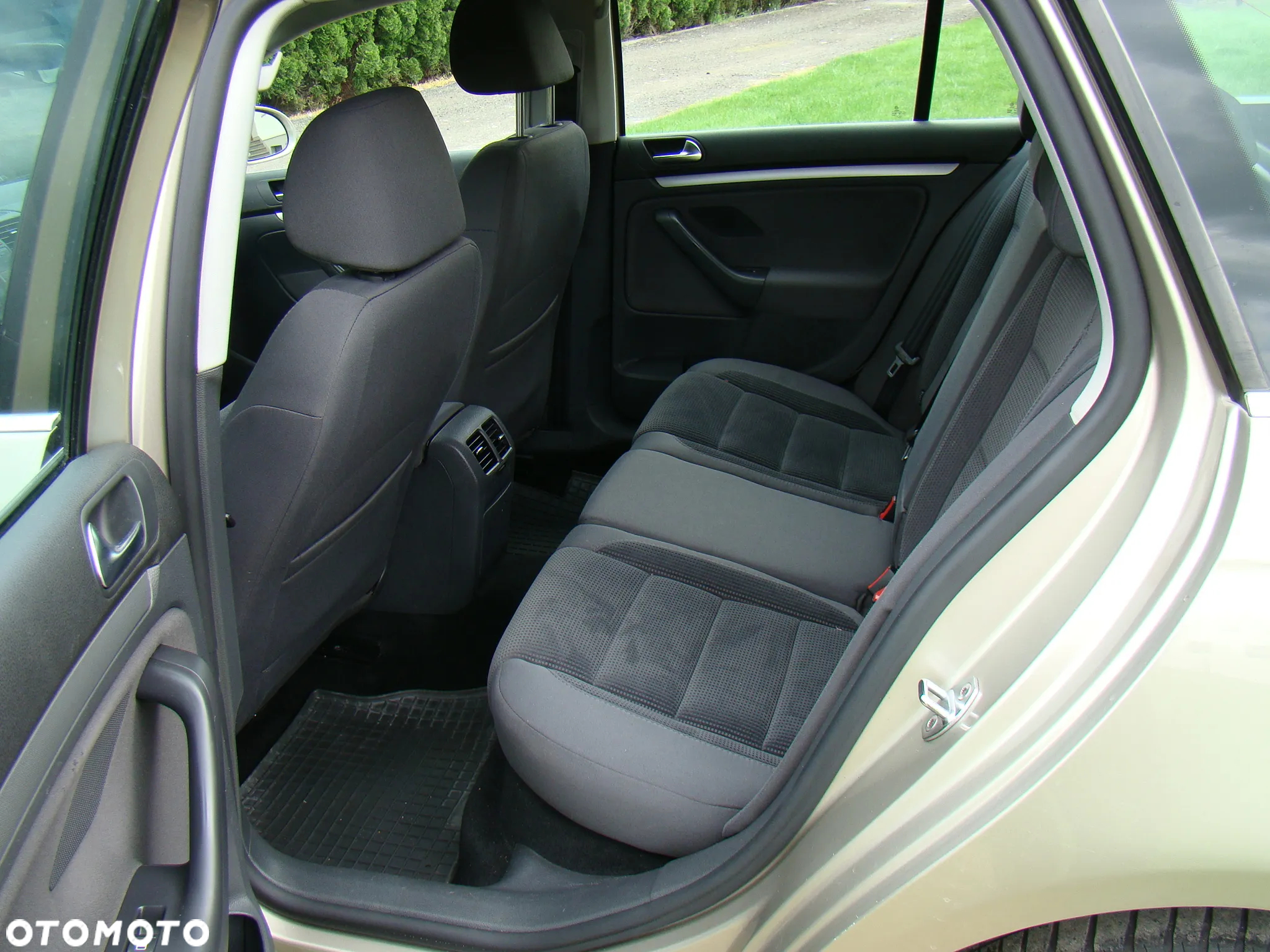 Volkswagen Golf 1.4 TSI Highline - 23