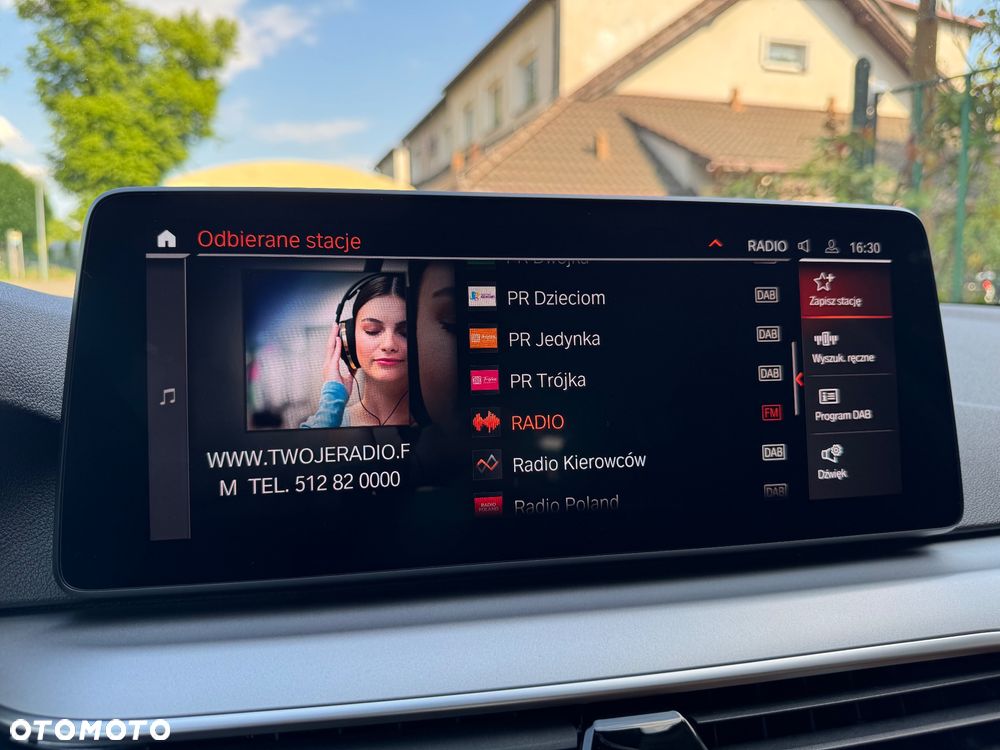 BMW Seria 5 520i Sport Line - 30