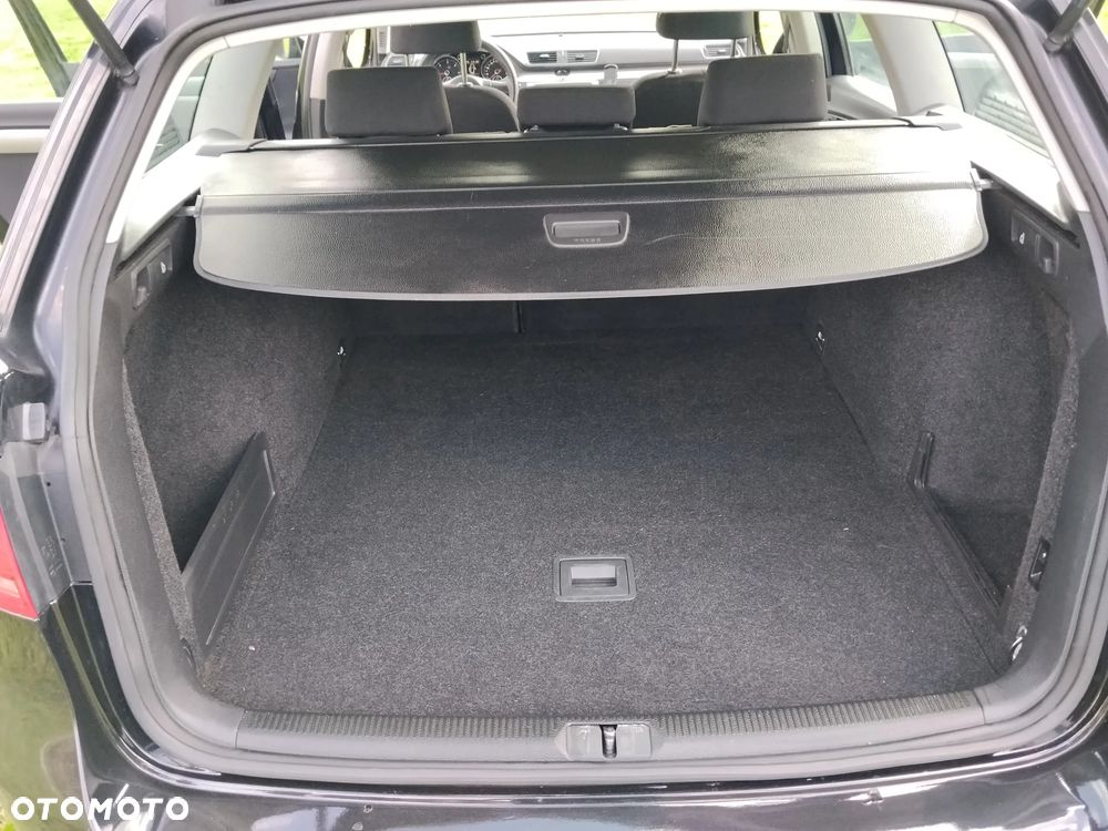 Volkswagen Passat 1.6 TDI Trendline - 25