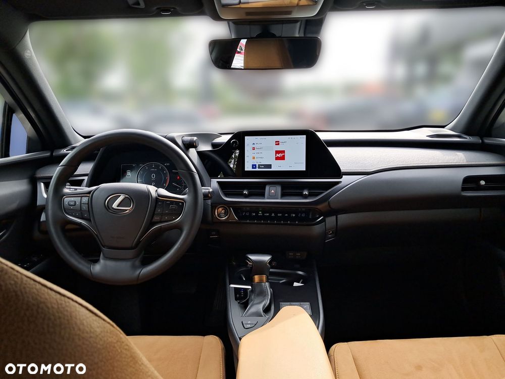 Lexus UX - 11