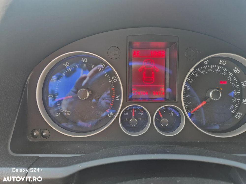 Volkswagen Jetta 2.0 Turbo FSI Sportline - 6